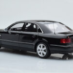 Audi S8 D2 Must Otto 1:18 - image 5 of 6