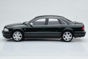 Audi S8 D2 Roheline Otto 1:18 OT916 Vaik - pilt 3/6
