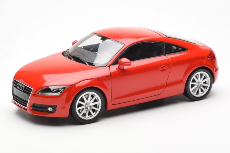 Audi TT 8J Punane Metallic Minichamps 1:18