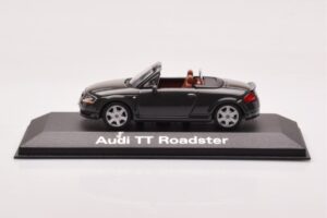 Audi TT 8N Roadster Hall Minichamps 1:43