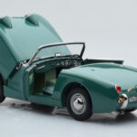 Austin-Healey Sprite Roheline Kyosho 1:18 - image 3 of 8