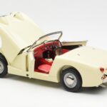 Austin-Healey Sprite Mk I Open Old English Valge Kyosho 1:18 - image 5 of 8