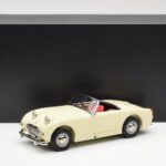 Austin-Healey Sprite Mk I Open Old English Valge Kyosho 1:18 - image 8 of 8