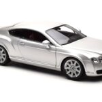 Bentley Continental GT Hõbedane Minichamps 1:18 - image 6 of 8