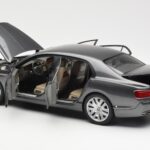 Bentley Flying Spur W12 Granite Hall Kyosho 1:18 - image 5 of 8