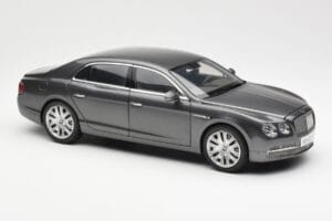 Bentley Flying Spur W12 Granite Hall Kyosho 1:18 08891GN Metall - pilt 6/8