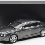 Bentley Flying Spur W12 Granite Hall Kyosho 1:18 - image 8 of 8