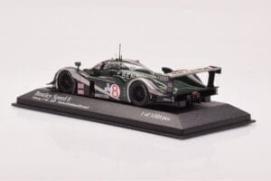 Bentley Speed 8 #8 J. Herbert / D. Brabham / M. Blundell Sebring 12 Hours 2003 Minichamps 1:43 400031398 Metall - pilt 3/4