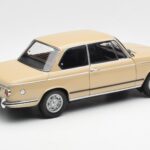 BMW 2002 Ti E10 Sahara Beež Kyosho 1:18 - image 3 of 8