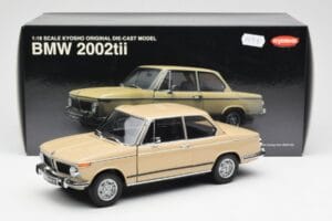 BMW 2002 Ti E10 Sahara Beež Kyosho 1:18 08541BG Metall - pilt 8/8