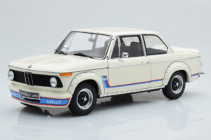 BMW 2002 Turbo Valge Kyosho 1:18