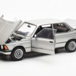 BMW 323i E21 Aspen Hõbedane AUTOart 1:18 - image 2 of 8