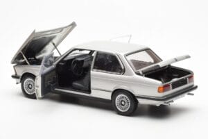 BMW 323i E21 Aspen Hõbedane AUTOart 1:18 80430433552 Metall - pilt 5/8