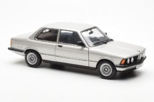 BMW 323i E21 Aspen Hõbedane AUTOart 1:18 80430433552 Metall - pilt 6/8