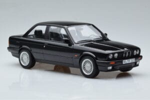 BMW 325i E30 Must Norev 1:18 183203 Metall - pilt 4/6