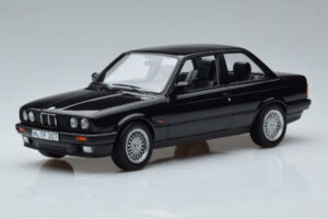 BMW 325i E30 Must Norev 1:18