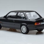 BMW 325i E30 Must Norev 1:18 - image 5 of 6