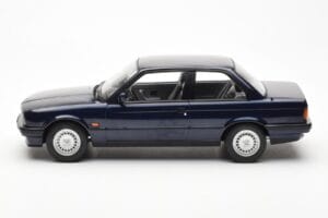 BMW 325i E30 Sinine Metallik Norev 1:18 183201 Metall - pilt 3/6