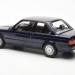 BMW 325i E30 Sinine Metallik Norev 1:18 - image 5 of 6