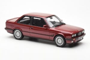 BMW 325i E30 Bordeaux Metallic Otto 1:18 OT102 Vaik - pilt 4/6