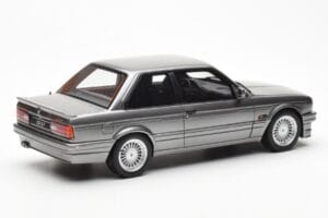 BMW 325i E30 Hall Metallic Otto 1:18 OT571 Vaik - pilt 2/6