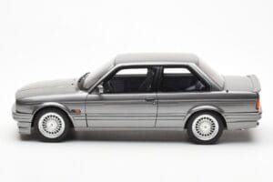 BMW 325i E30 Hall Metallic Otto 1:18 OT571 Vaik - pilt 3/6