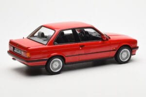 BMW 325i E30 Punane Norev 1:18 183202 Metall - pilt 2/6