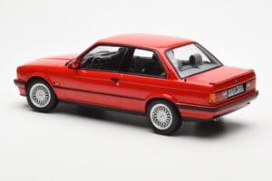 BMW 325i E30 Punane Norev 1:18 183202 Metall - pilt 5/6