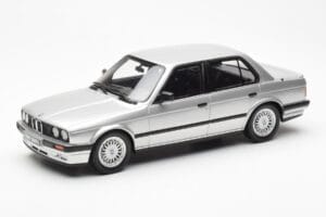 BMW 325i E30 Hõbe Otto 1:18