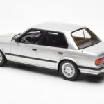 BMW 325i E30 Hõbe Otto 1:18 - image 5 of 6
