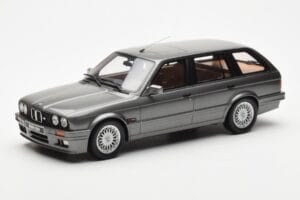 BMW 325i E30 Touring Hall Otto 1:18