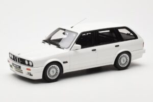 BMW 325i E30 Touring M Package Valge Otto 1:18