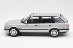 BMW 325i E30 Touring Hõbe Norev 1:18 183216 Metall - pilt 3/6