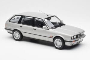BMW 325i E30 Touring Hõbe Norev 1:18 183216 Metall - pilt 4/6