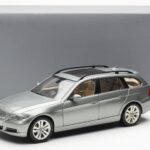 BMW 330i E91 Touring Hall Metallic Kyosho 1:18 - image 8 of 8