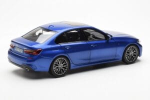BMW 330i G20 Portimao Sinine Metallic Norev 1:18 80432450999 Metall - pilt 3/8