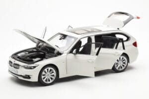 BMW 335i F31 Touring Alpine Valge Paragon 1:18 80432244242 Metall - pilt 2/8