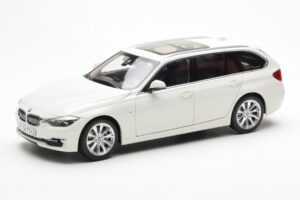 BMW 335i F31 Touring Alpine Valge Paragon 1:18