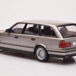 BMW 530i E34 Touring Hall Metallik MCG 1:18 - image 5 of 6