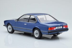 BMW 628 CSi E24 Sinine MCG 1:18 MCG18164 Metall - pilt 4/5
