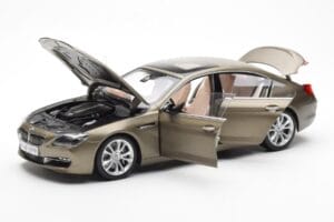 BMW 650i F06 Gran Coupe Frozen Pronks Metallic Paragon 1:18 80432218742 Metall - pilt 2/8