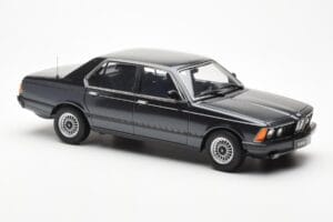 BMW 733i E23 Must Metallic KK-Scale 1:18 KKDC180101 Metall - pilt 4/6