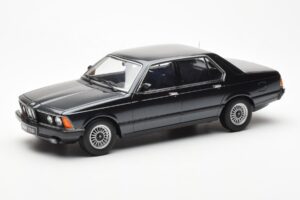 BMW 733i E23 Must Metallic KK-Scale 1:18