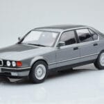 BMW 7 Series E32 740i Hõbedane MCG 1:18 MCG18161 Metall