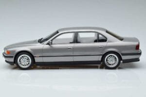 BMW 7 Series E38 750iL Otto 1:18 OT952 Vaik - pilt 3/6
