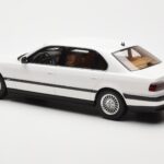 BMW 750iL E38 Asia Exclusive Valge Otto 1:18 - image 5 of 6