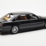 BMW 750iL E38 Must Otto 1:18 - image 2 of 6