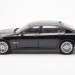 BMW 750Li F02 Facelift Carbon Must Kyosho 1:18 - image 4 of 8