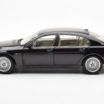 BMW 760Li E66 Must Kyosho 1:18 - image 4 of 9
