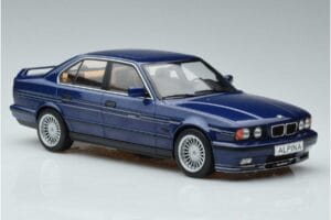 BMW Alpina B10 4.6 E34 Sinine MCG 1:18 MCG18230 Metall - pilt 4/6